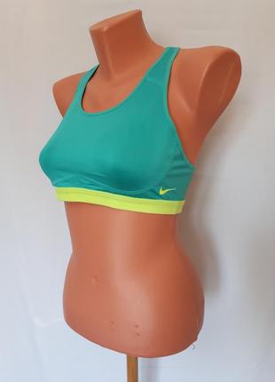 Спортивный бра* бюстгальтер nike dri-fit (размер м)