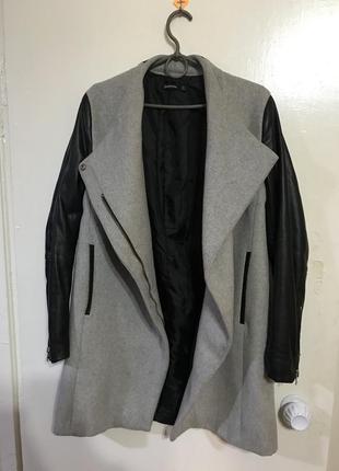 Пальто с кожаными рукавами stradivarius4 фото