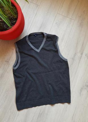 Жилетка gap тонкая мужская серая
