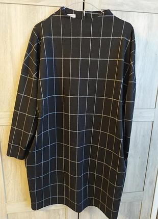 Стильне плаття з кишенями 18р