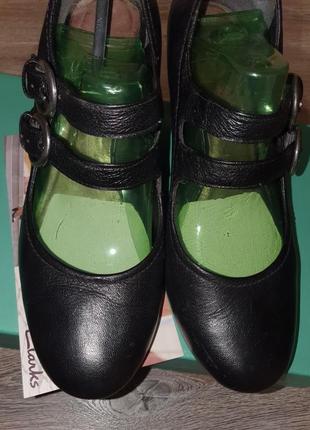 Кожаные туфли clarks. размер 7,5 uk, 40,5 наш.5 фото