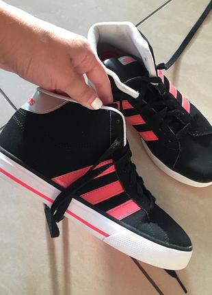 Красиві хайтопы adidas