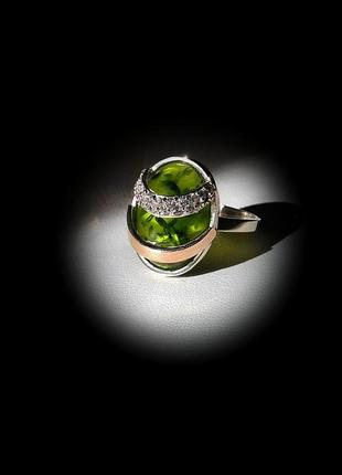 🫧 18.5 размер кольцо серебро с золотом бурштин имитация зелёный2 фото