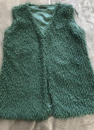 Плюшевая жилетка