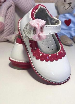 Туфлі дитячі святкові черевички2 фото