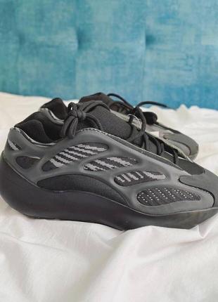 Кроссовки женские, мужские adidas yeezy boost 700 v3 alvah черные (адидас изи буст, кросівки)