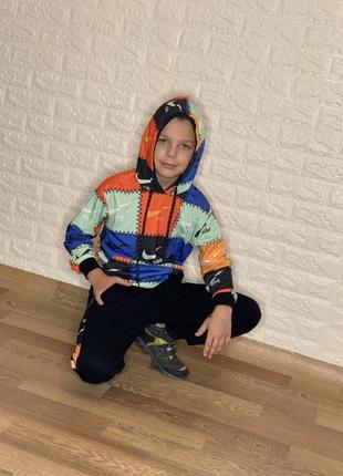 Костюм
