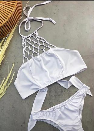 Белый купальник топ бандо