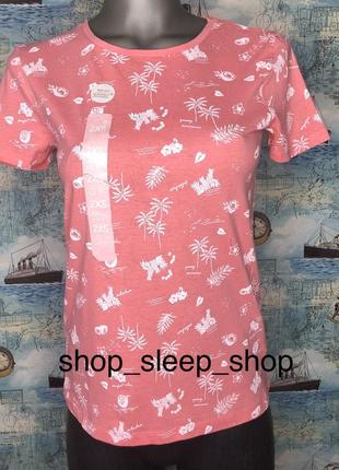 Нова жіноча футболка