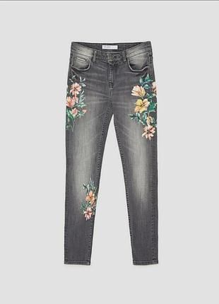 Джинсы скинни zara с цветами стрейчевые👍