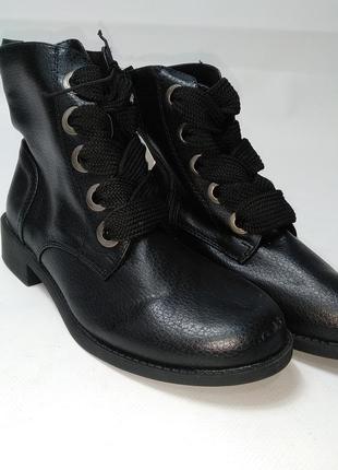 Черные ботинки женские на шнурках и замке esmara2 фото