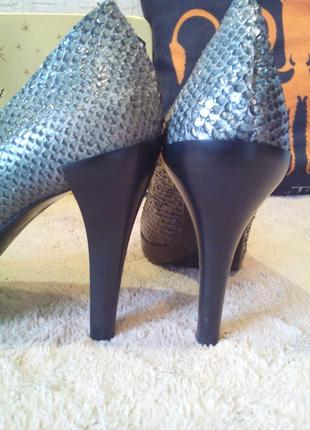 Туфлі зі зміїної шкіри бренд jaime mascaro (іспанія)7 фото