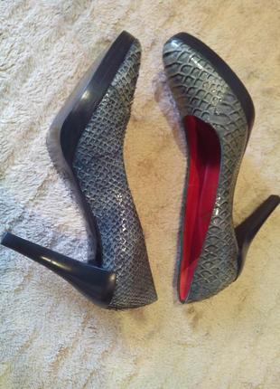Туфлі зі зміїної шкіри бренд jaime mascaro (іспанія)3 фото