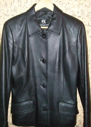 Классная куртка кожа р. 42-44