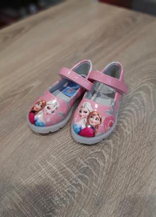 Туфлі для дівчинки3 фото