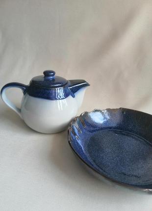 Набор посуды подарочный. чайник заварочный и тарелки оригинальные.4 фото