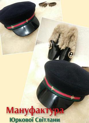 Стильная женская кепи. кепка с лаковым козырьком. картуз. фуражка.