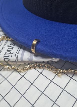 Шляпа женская канотье calabria с металлическим декором и цепочкой синяя (электрик)10 фото