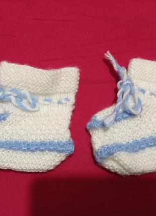 Пинетки носочки для новорожденных вязанные4 фото