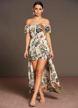 Нежное цветочное платье с  шортами и полу-открытыми плечами  l на 48-50 рр