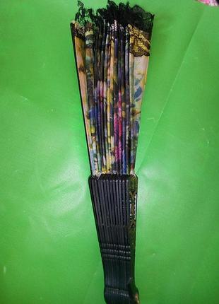 Красивый веер