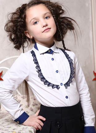 Блуза с защипами и кружевом белая милана