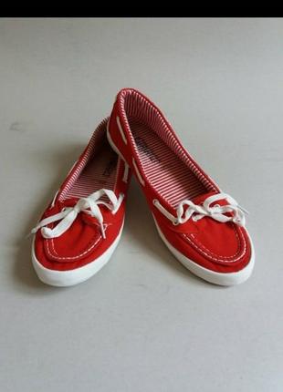 Красивые удобные фирменные красные натуральные мокасины new look