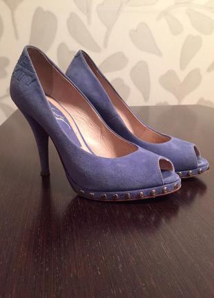 Замшевые туфли небесно голубого цвета miss sixty3 фото
