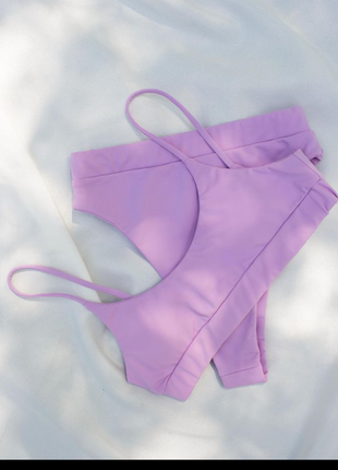 Сиреневый лавандовый лиловый слитный купальник