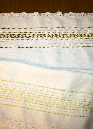 Біла доріжка с мережкою 135*53 см, льон 100%