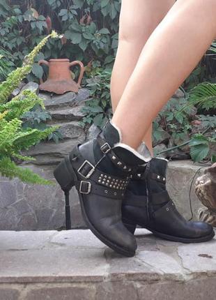 Черные кожаные байкерские ботинки гранж с пряжками buffalo london вестерн