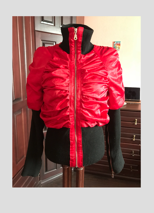 Красная атласная куртка пуховик rosso di sera италия1 фото