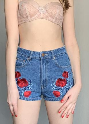 Джинсовые шорты с вышивкой h&m coachella