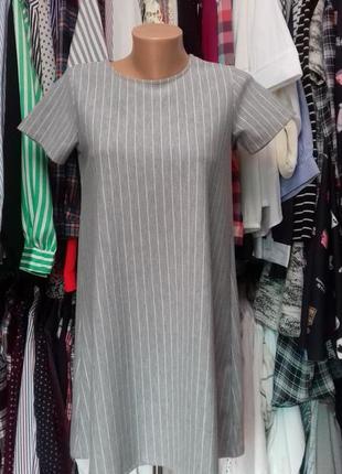 Плаття в смужку
