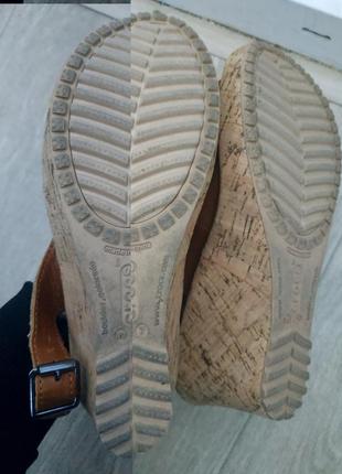 Босоніжки crocs white р. 37-38 на платформі5 фото