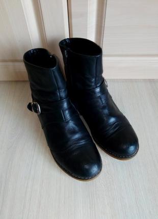 Демисезонные кожаные ботинки для девочки, 36 р. (23-23,5 см).