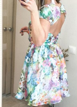 Шикарное пышное платье в цветы с фатиновой юбкой открытой спиной3 фото