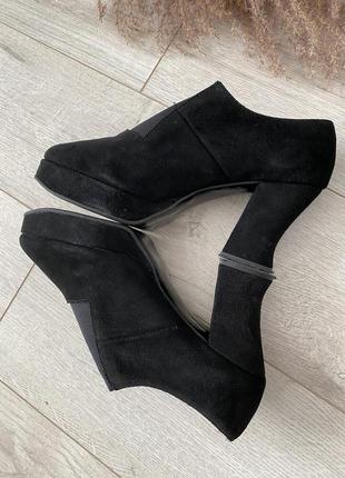 Вінтажні туфлі-черевики 😗accent-натуральна замша