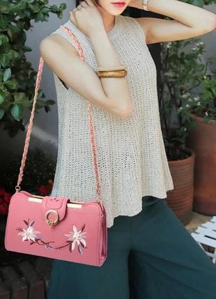Жіноча модна сумочка клатч з вишивкою міні сумка через плече5 фото