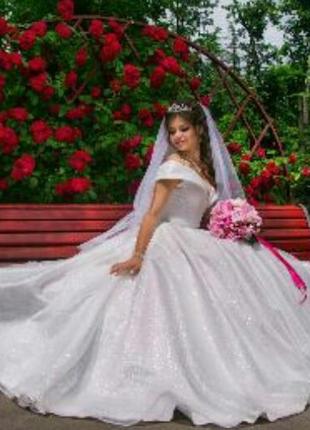 Свадебное платье пышное блестящее глитер2 фото