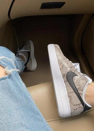 Жіночі кросівки nike air force 1 low snakeskin (зміїна шкіра) bq4424-1004 фото