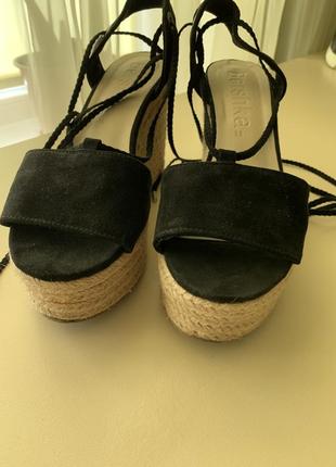 Босоножки bershka!