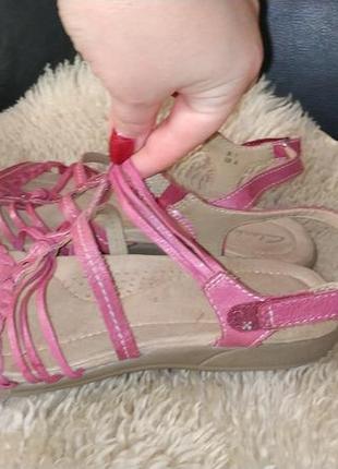 Босоніжки Clarks шкіра