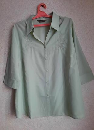 Новая хорошенькая блуза пог -69см