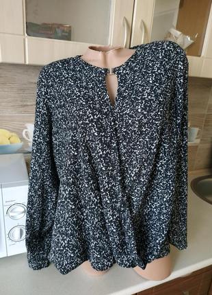 Красивая блуза ,блузка р.48-50