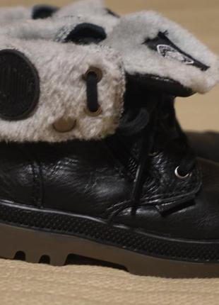Чудесные фирменные утепленные черные кожаные ботиночки palladium pampa 20 р.3 фото