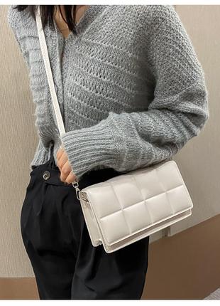 Сумка сумочка компактна "шоколадка" в клітинку біла стильна модна нова4 фото