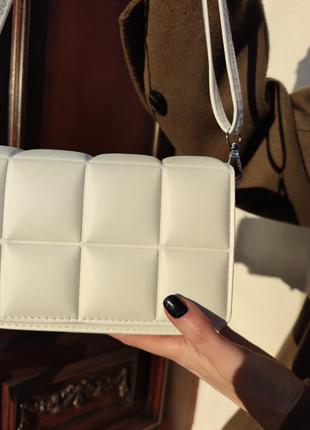 Сумка сумочка структурированная кросс боди "шоколадка"  белая новая9 фото