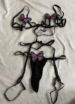 Сексуальный комплект белья с портупеей под шею на ноги с бабочками трусики стринги xs s m2 фото