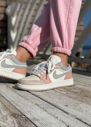 Женские кроссовки nike air jordan 1 low pink grey  36-38-39-40-416 фото